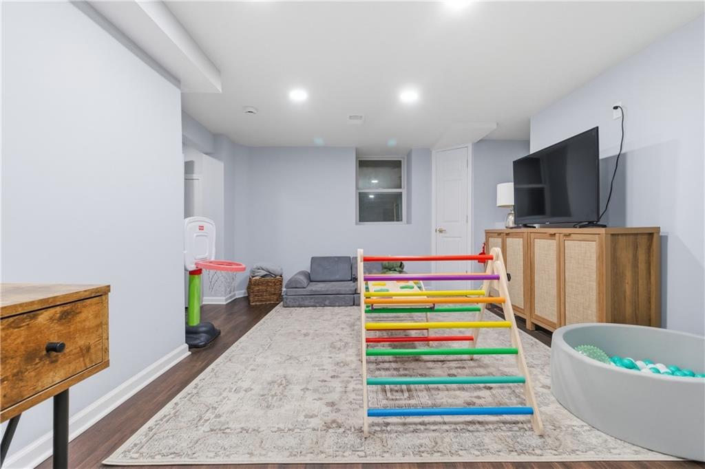 23 East Winthrope Road Kansas City, MO 64113 - Photo 38 of 50