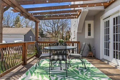 $450,000 | 23 East Winthrope Road, Kansas City, MO 64113
