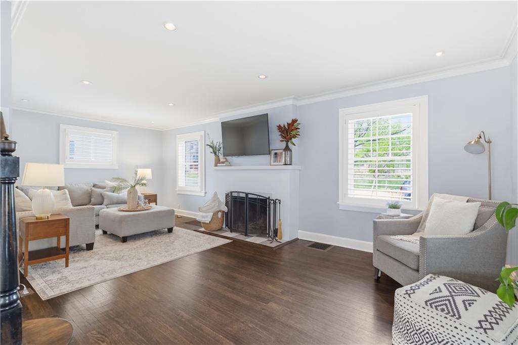 23 East Winthrope Road Kansas City, MO 64113 - Photo 8 of 50