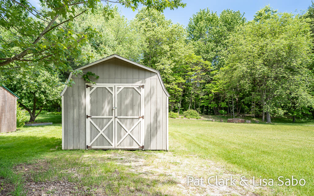 3296 Rambling Brook Road Muskegon, MI 49444 - Photo 17 of 63 3296RamblingBrookRd-4LoRes