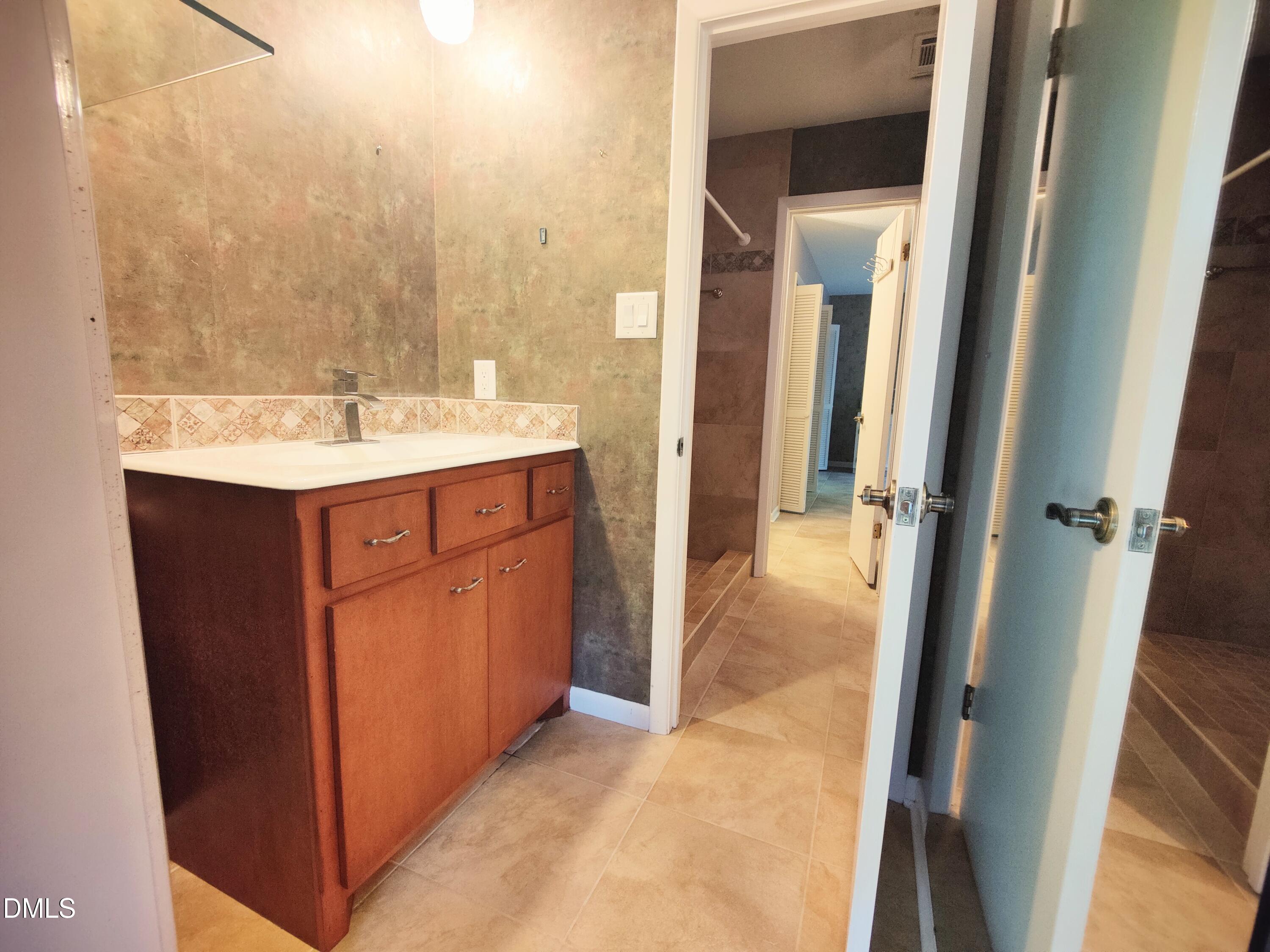 5008 Butternut Road Durham, NC 27707 - Photo 51 of 70 Jack and Jill Bathroom