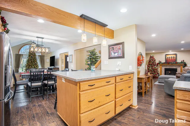 $599,900 | 8331 Prairie View Lane, Alto, MI 49302