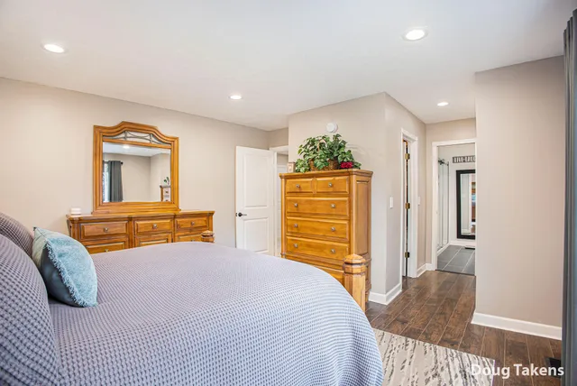 $599,900 | 8331 Prairie View Lane, Alto, MI 49302