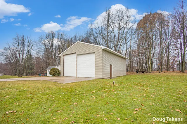 $599,900 | 8331 Prairie View Lane, Alto, MI 49302