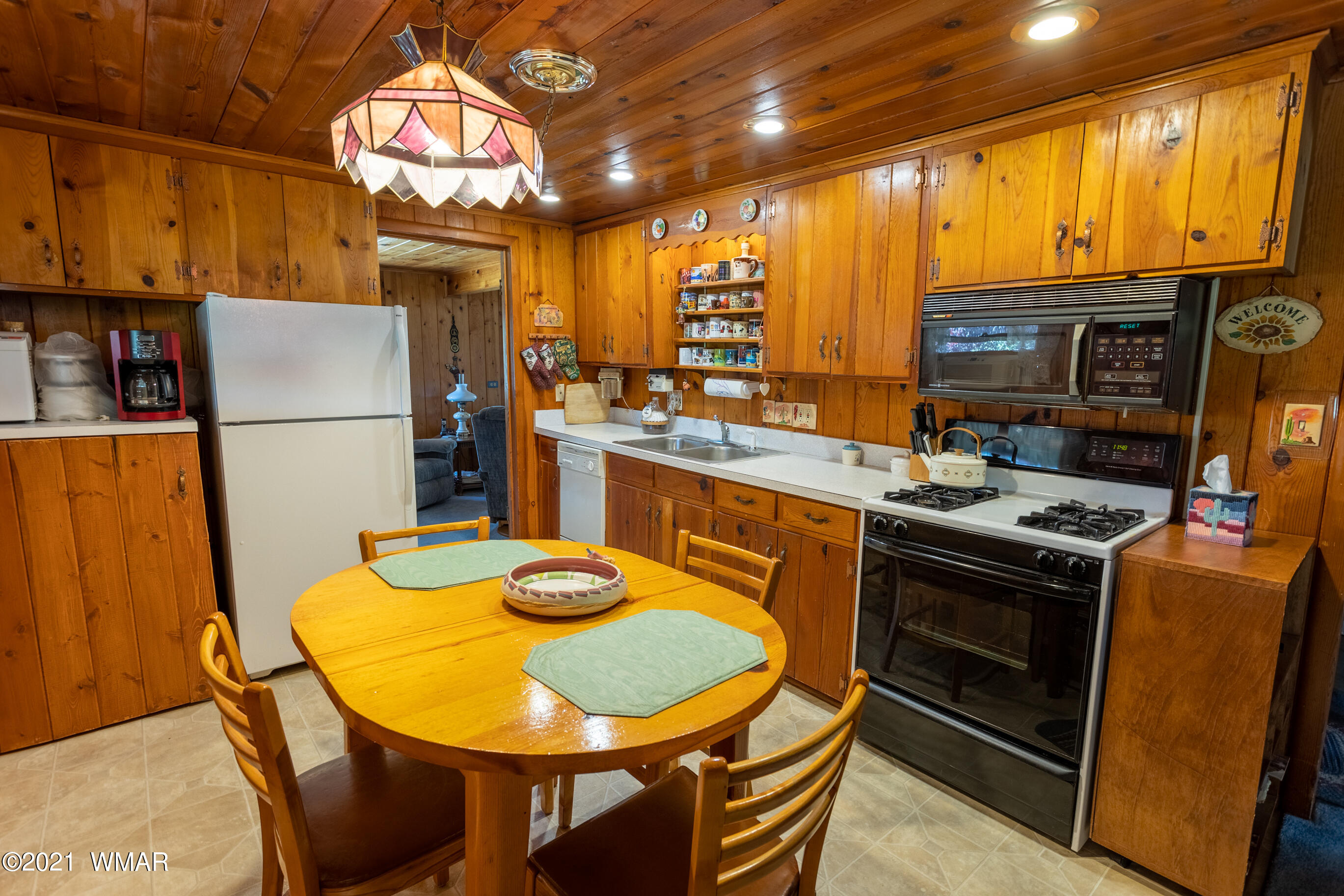 188 Riverside Drive Lakeside, AZ 85929 - Photo 5 of 24 Gallery Image 5