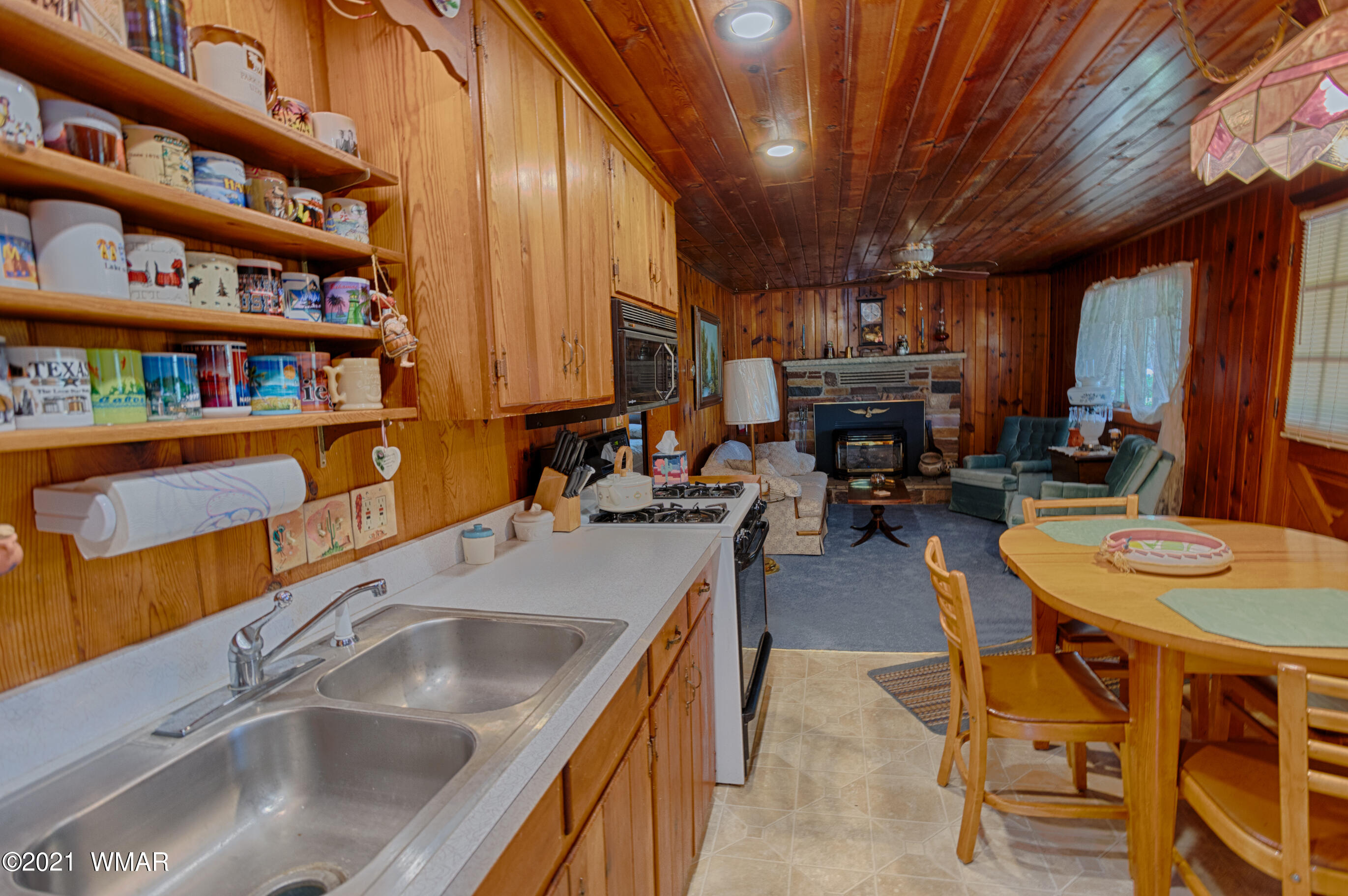 188 Riverside Drive Lakeside, AZ 85929 - Photo 7 of 24 Gallery Image 7