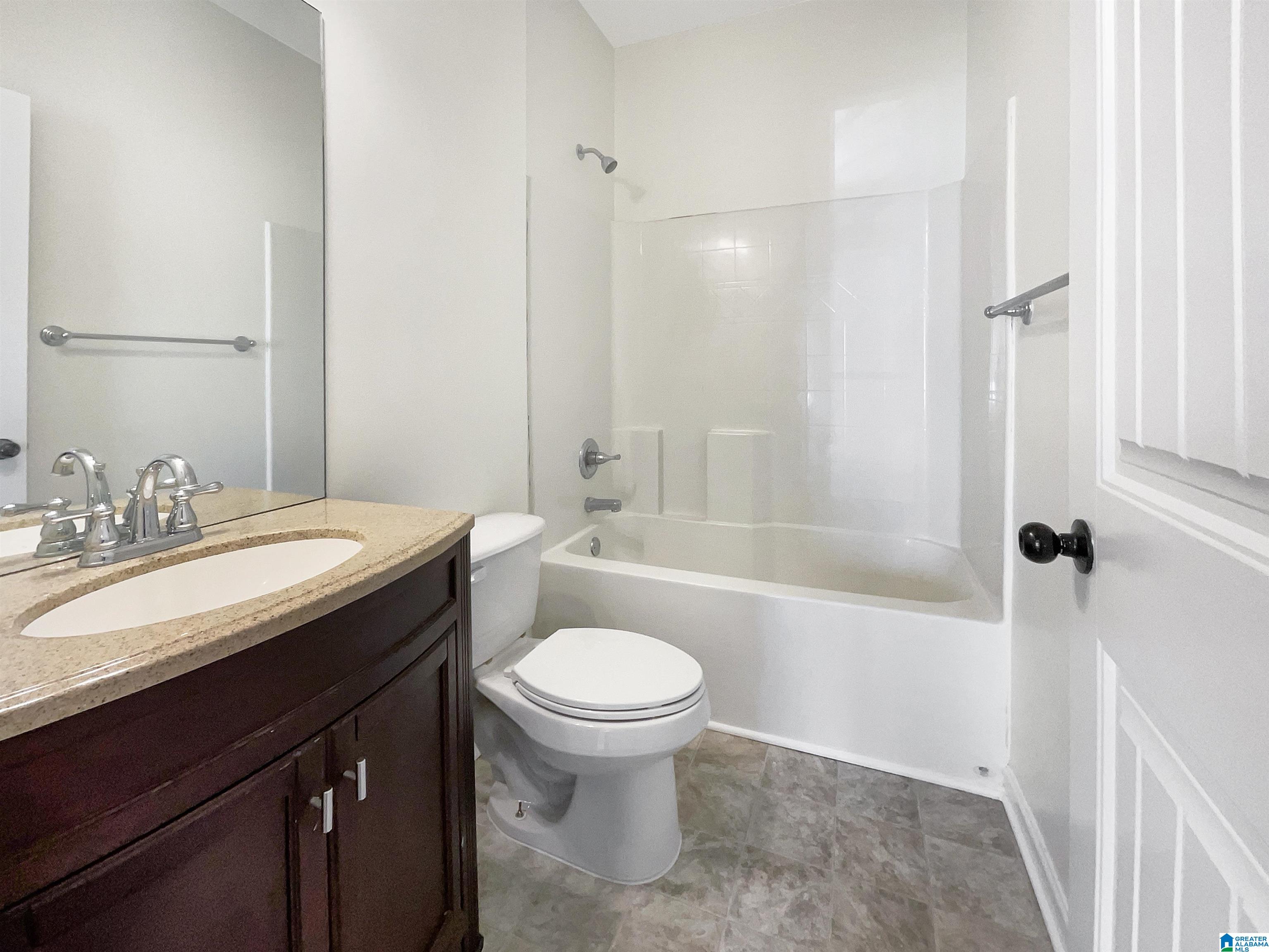 165 Waterstone Way Calera, AL 35040 - Photo 4 of 19