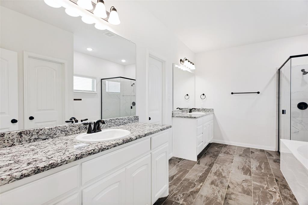 428 Herb Stephens Jr Way Springtown, TX 76082 - Photo 20 of 39