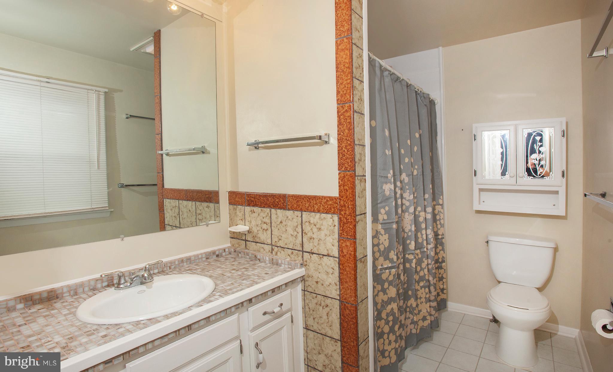 327 Windcrest Road Harrisburg, PA 17112 - Photo 12 of 34 Gallery Image 12