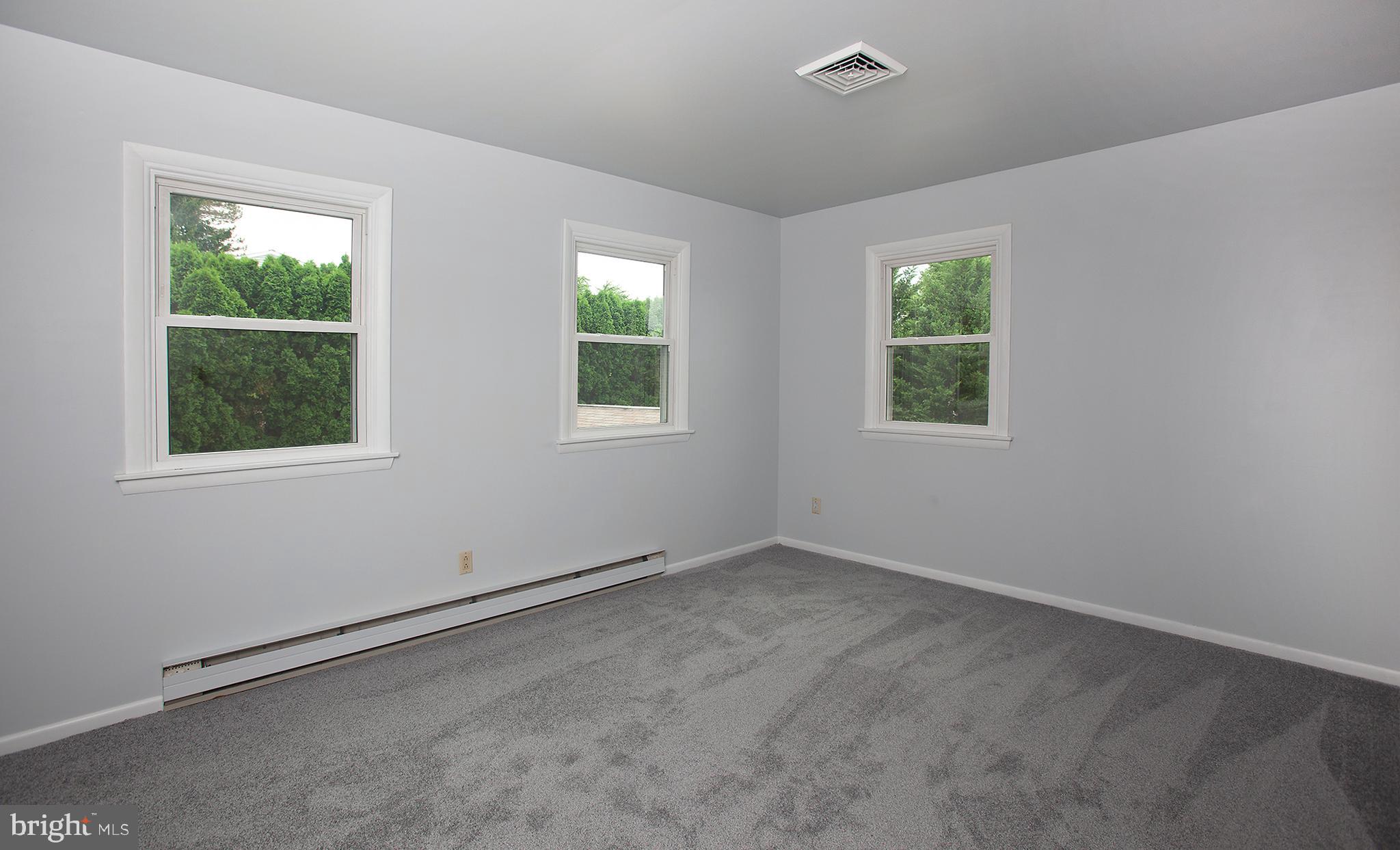 327 Windcrest Road Harrisburg, PA 17112 - Photo 25 of 34 Gallery Image 25