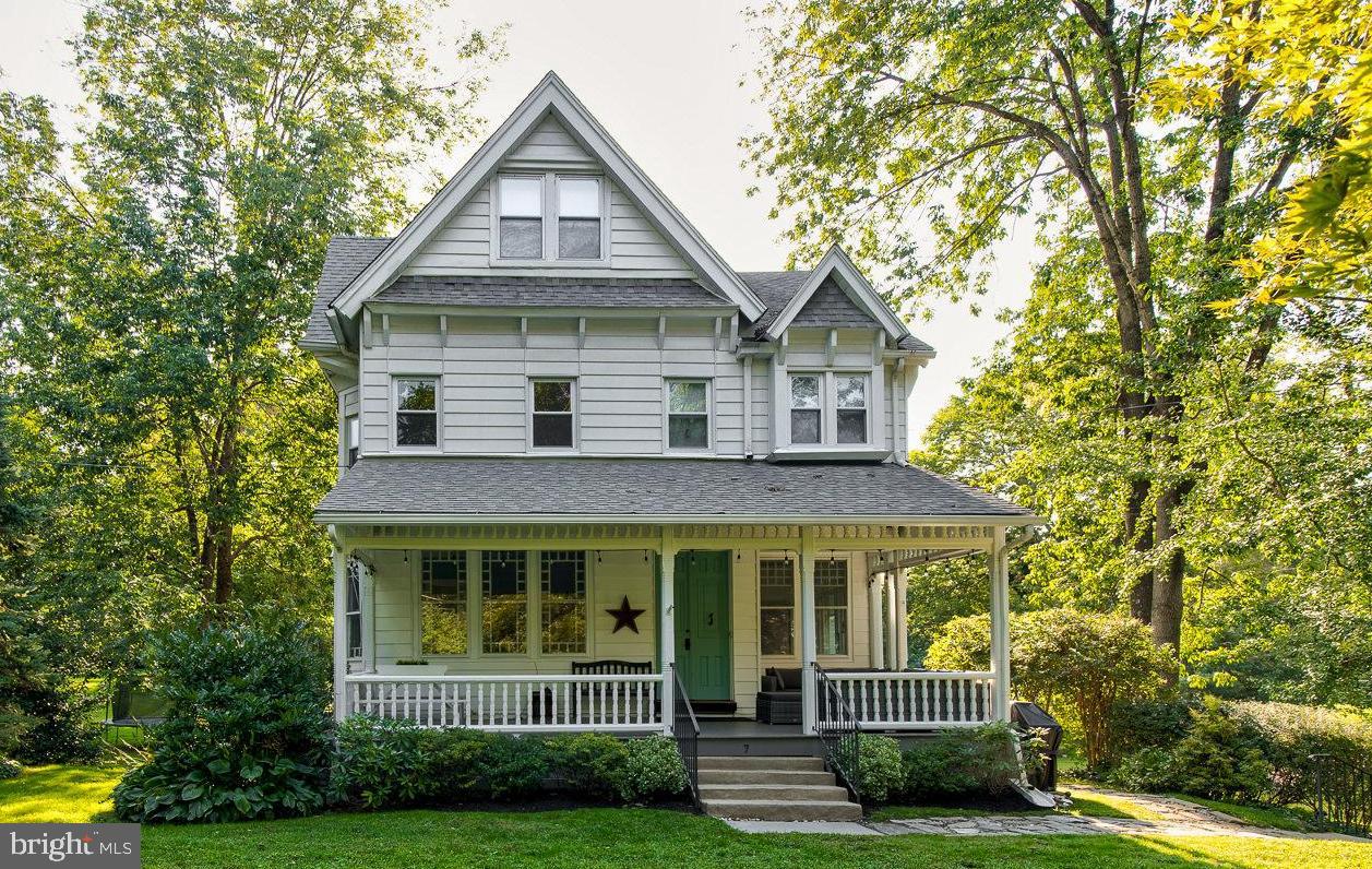 Welcome to 7 Kershaw!