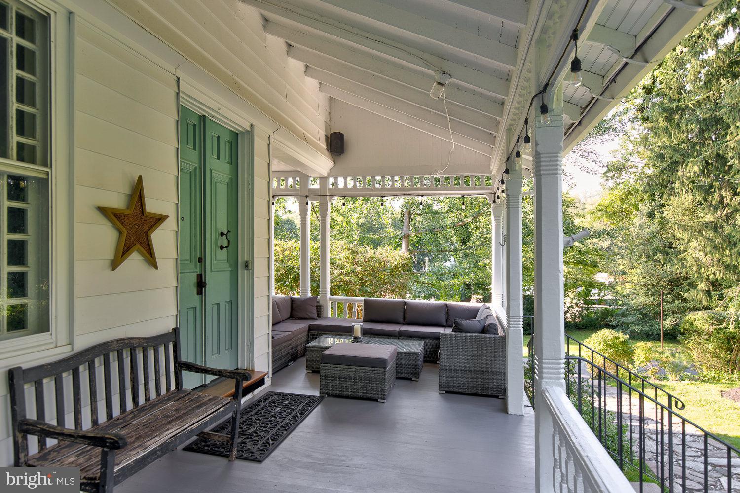 7 Kershaw Road Wallingford, PA 19086 - Photo 2 of 39 Classic Front Porch with Bead Board Ceiling