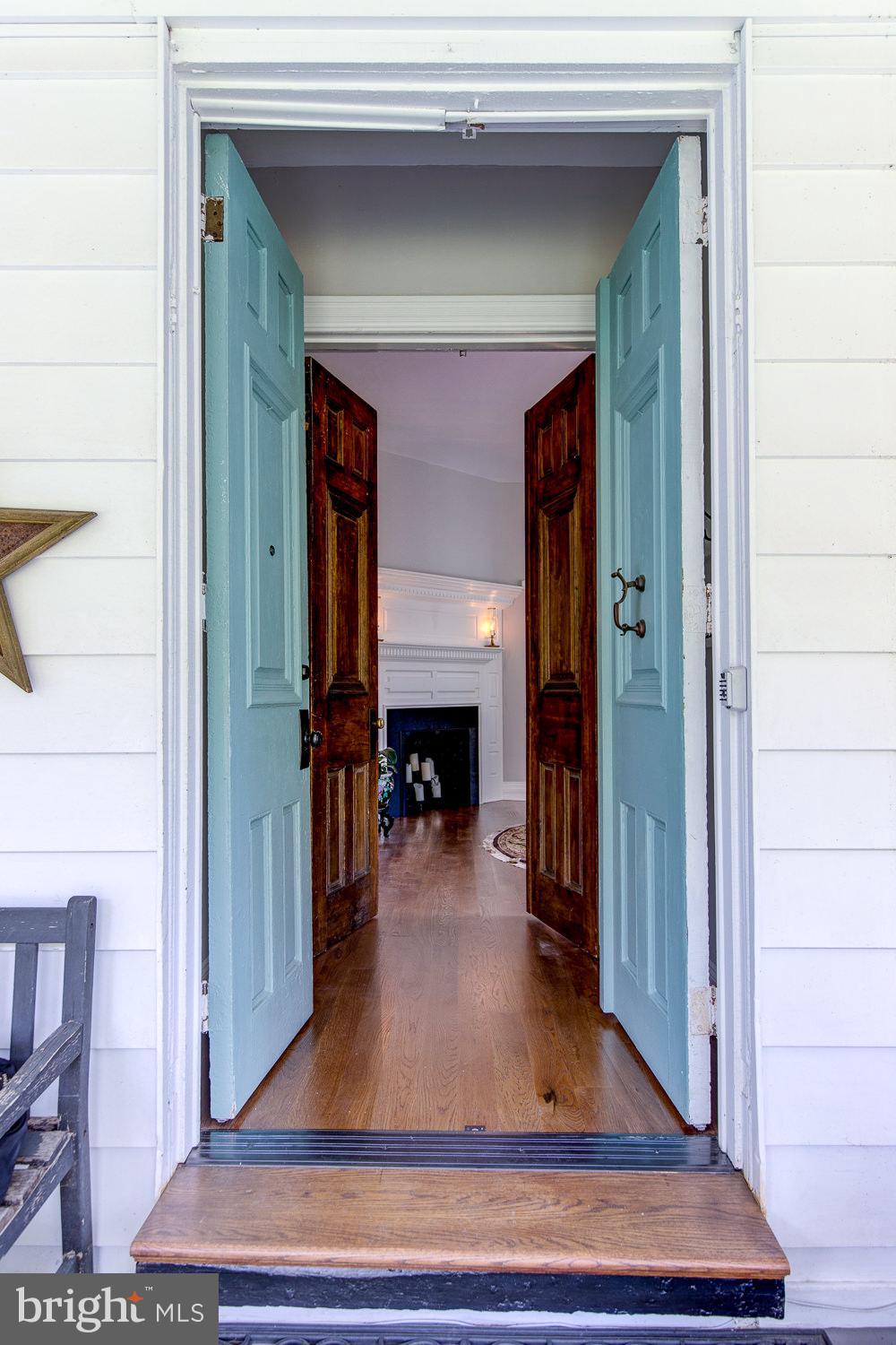 7 Kershaw Road Wallingford, PA 19086 - Photo 3 of 39 Vestibule to Formal Foyer