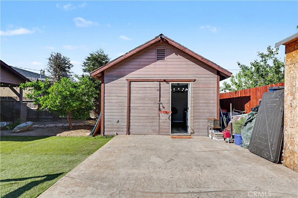 2360 Fir Avenue Merced, CA 95348 - Photo 43 of 45