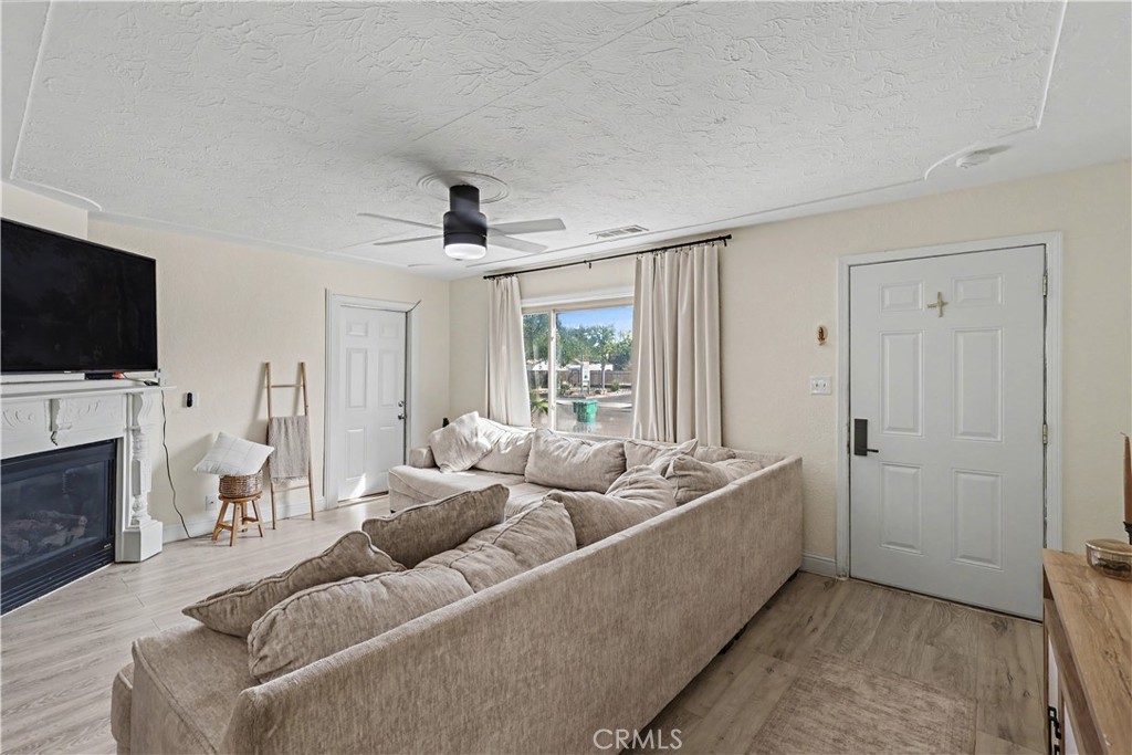 2360 Fir Avenue Merced, CA 95348 - Photo 6 of 45