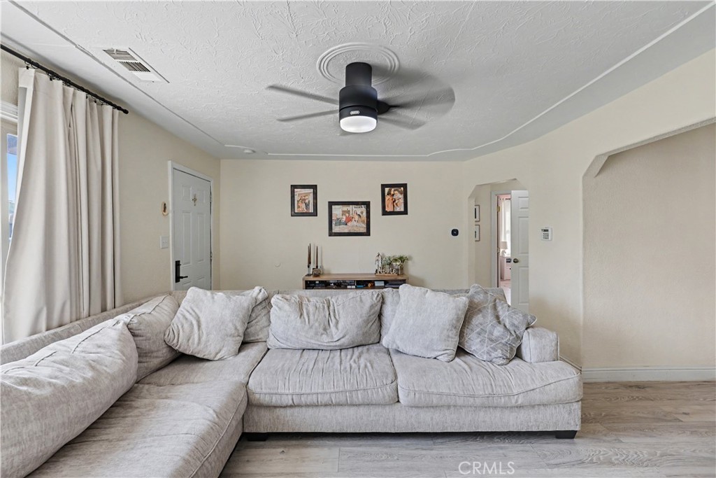 2360 Fir Avenue Merced, CA 95348 - Photo 9 of 45