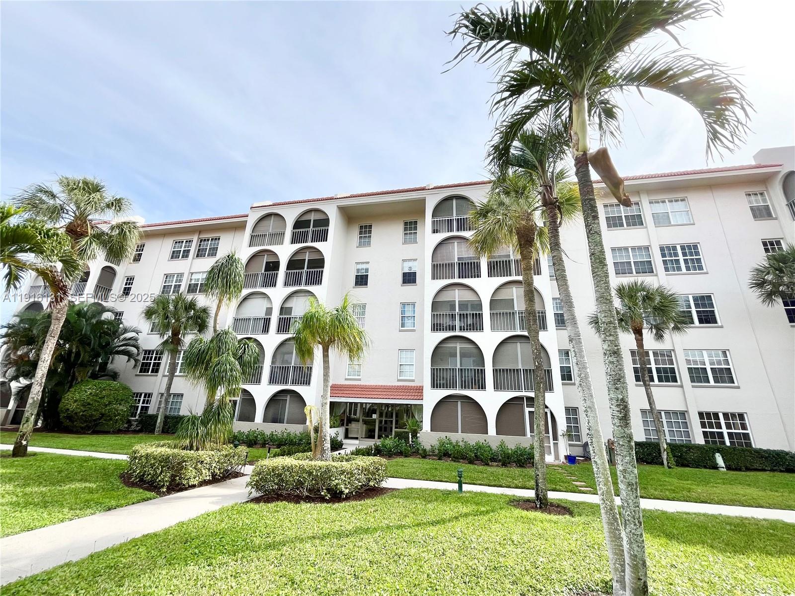 250 Northeast 20th Street, Unit 5250 Boca Raton, FL 33432 - Photo 2 of 19 Photo 2