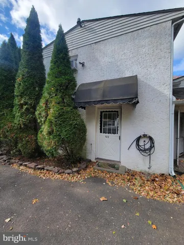 $1,900 | 1122 Taylorsville Road, Unit 101, Washington Crossing, PA 18977