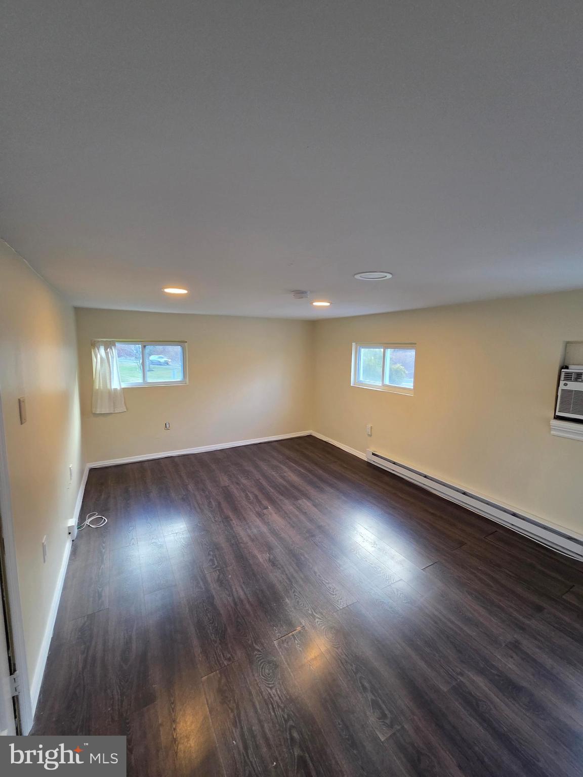 1122 Taylorsville Road, Unit 101 Washington Crossing, PA 18977 - Photo 5 of 14 Bedroom 1