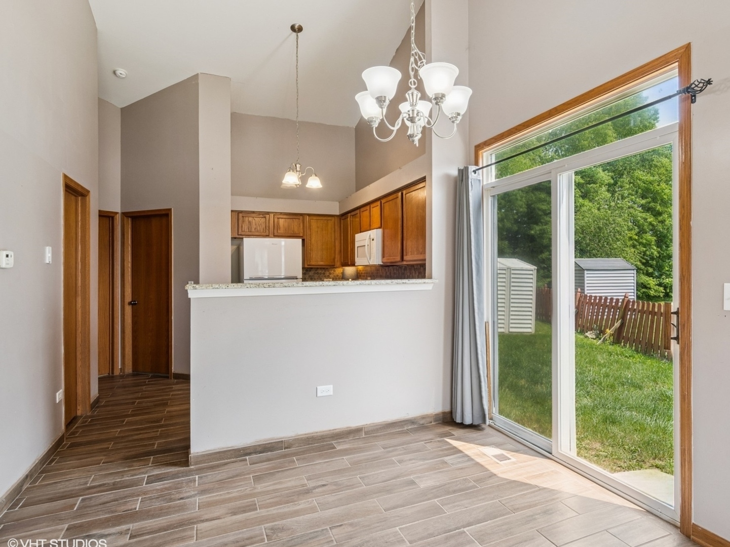 722 Eberly Court Plano, IL 60545 - Photo 5 of 12