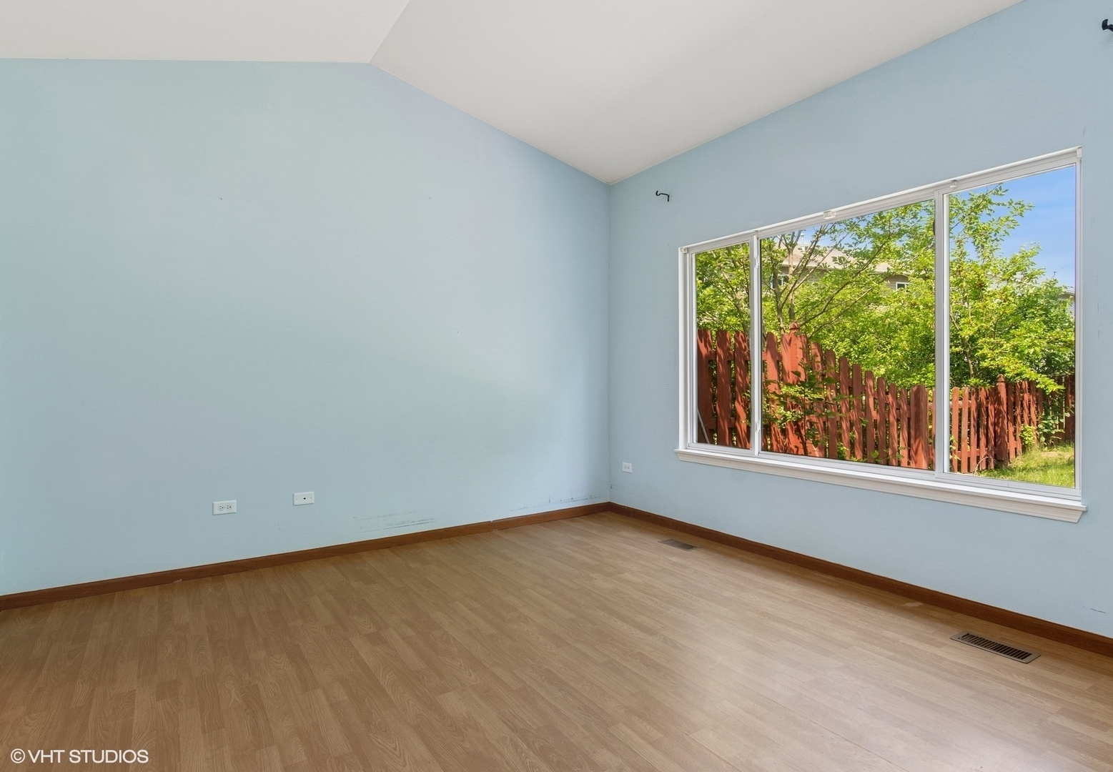 722 Eberly Court Plano, IL 60545 - Photo 6 of 12