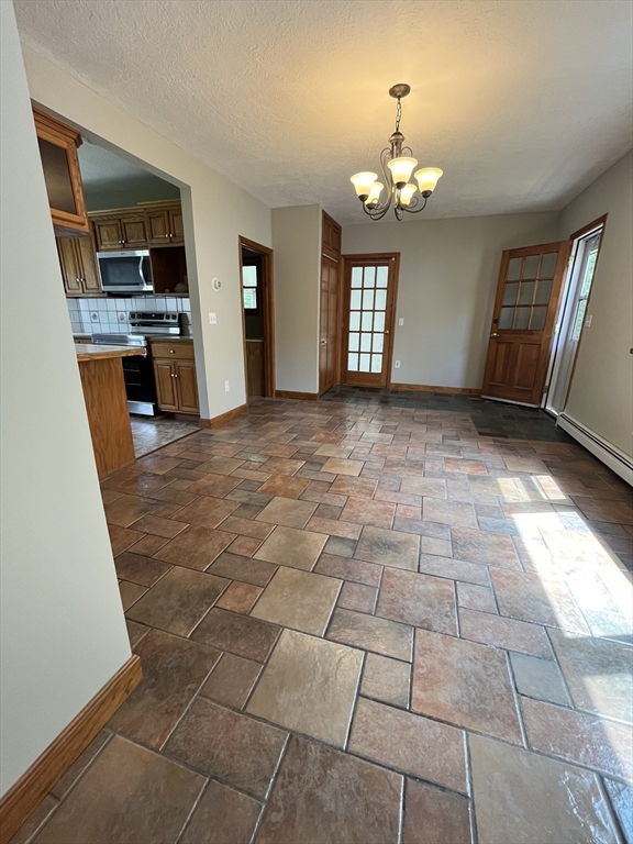 44 Pine Hill Road Worcester, MA 01604 - Photo 6 of 15