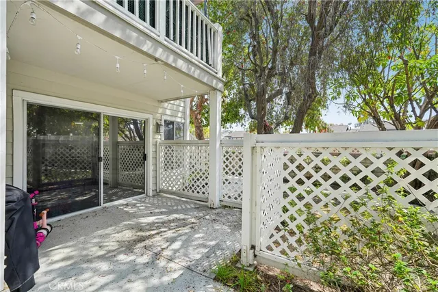 $569,888 | 22230 South Vermont Avenue, Unit 102B, Torrance, CA 90502