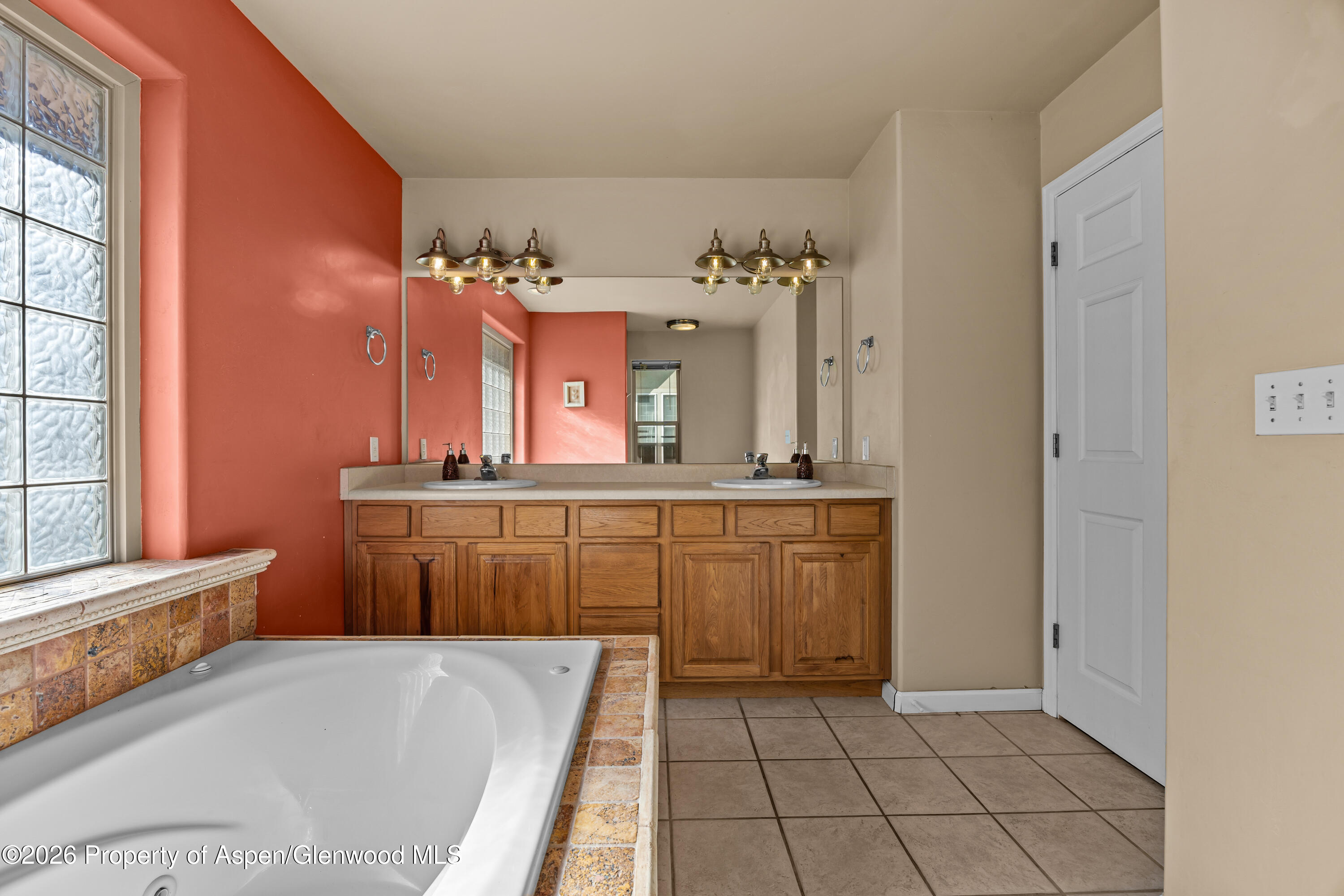870 Hickory Drive Rifle, CO 81650 - Photo 7 of 25 17-870 Hickory Dr-17