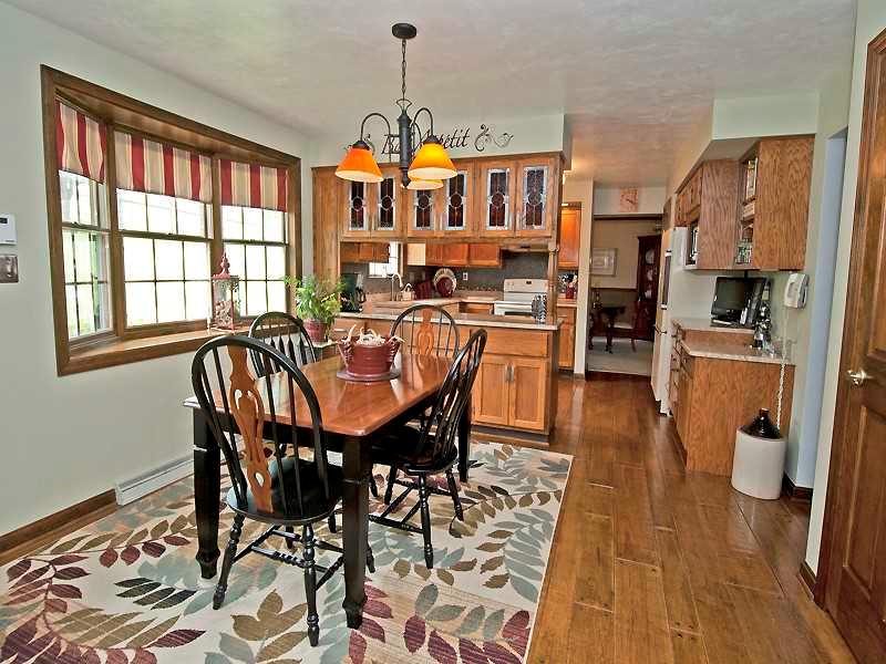 185 Brehm Road Washington, PA 15301 - Photo 4 of 22 Kitchen.