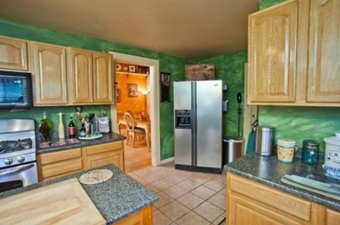 127-129 Thompson Street Springfield, MA 01109 - Photo 23 of 39