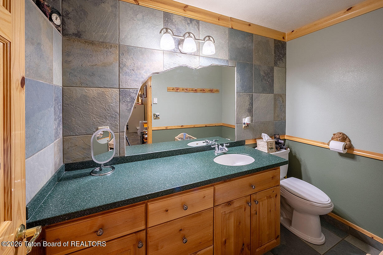 144 Roberts Road Etna, WY 83118 - Photo 20 of 47 Roberts int 8938