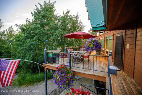 $1,775,000 | 144 Roberts Road, Etna, WY 83118