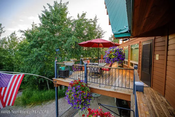 $1,775,000 | 144 Roberts Road, Etna, WY 83118
