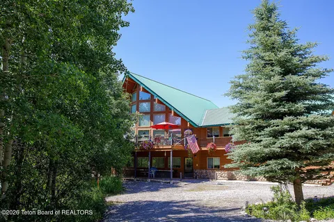 $1,775,000 | 144 Roberts Road, Etna, WY 83118