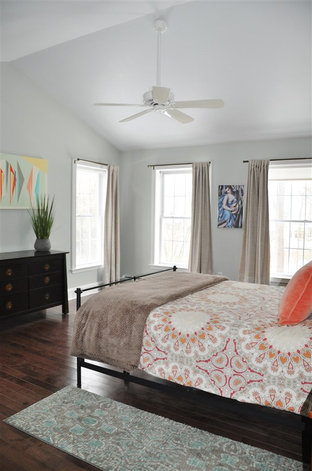 184 Appletree Point Road Burlington, VT 05408 - Photo 12 of 37 Gallery Image 12