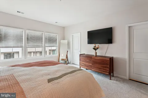 $780,000 | 22317 Seabring Terrace, Brambleton, VA 20148