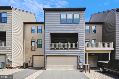 $780,000 | 22317 Seabring Terrace, Brambleton, VA 20148