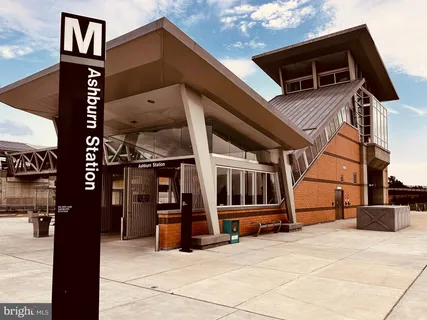 $780,000 | 22317 Seabring Terrace, Brambleton, VA 20148