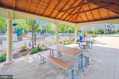 $780,000 | 22317 Seabring Terrace, Brambleton, VA 20148