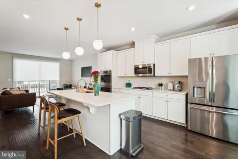 $780,000 | 22317 Seabring Terrace, Brambleton, VA 20148