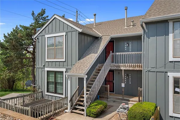 $145,000 | 12854 West 110th Terrace, Overland Park, KS 66210