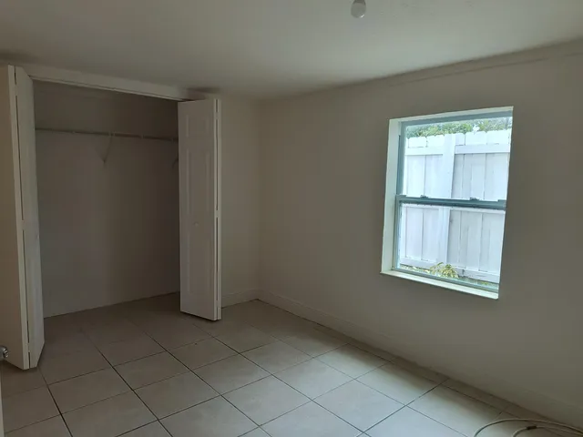 $1,300 | 1007 South E Street, Unit A, Lake Worth Beach, FL 33460