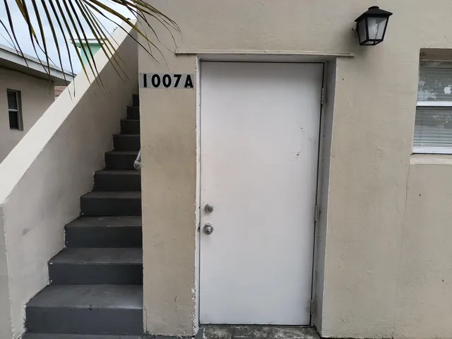 $1,300 | 1007 South E Street, Unit A, Lake Worth Beach, FL 33460