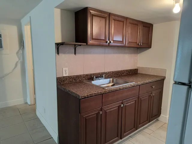 $1,300 | 1007 South E Street, Unit A, Lake Worth Beach, FL 33460