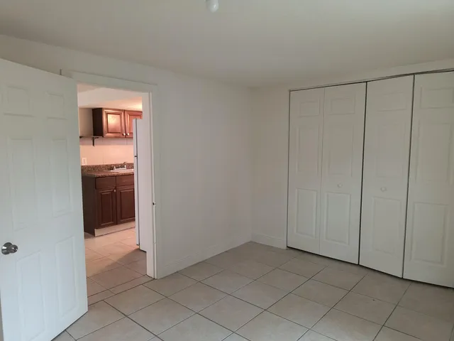 $1,300 | 1007 South E Street, Unit A, Lake Worth Beach, FL 33460