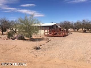17522 West Marana Road Marana, AZ 85653 - Photo 4 of 12 Gallery Image 4