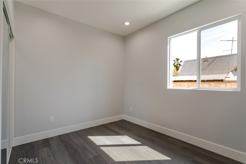 13768 Judd Street Pacoima, CA 91331 - Photo 15 of 32