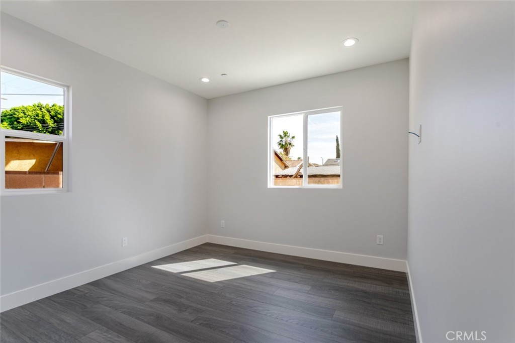 13768 Judd Street Pacoima, CA 91331 - Photo 18 of 32