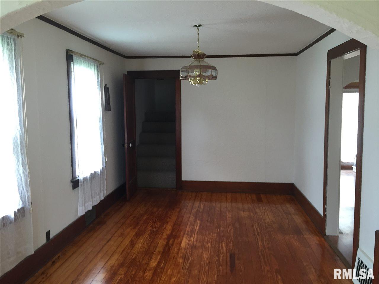 116 Albert Street Washington, IL 61571 - Photo 3 of 10 Gallery Image 3