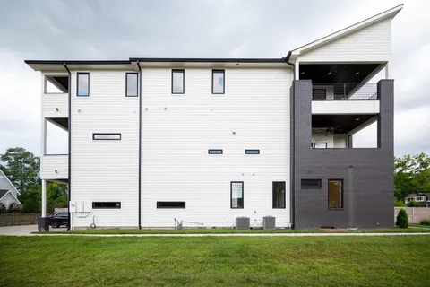 $1,199,000 | 1001 A Woodmont Boulevard, Nashville, TN 37204